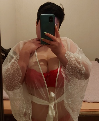 Люсьена, 33 года, 4 размер груди